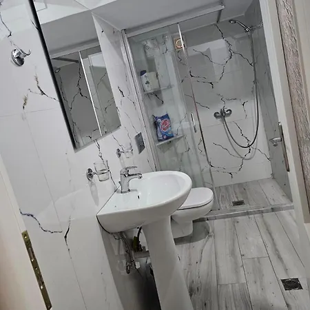 Petrit Apartment